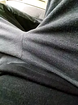 Snapshot of 85Friedrich chatting on 10/07/25, 12:46 85Friedrich online show from 10/07/25, 12:46