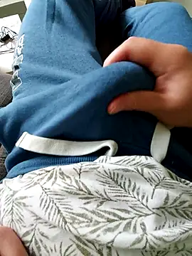 Snapshot of 85Friedrich chatting on 11/02/25, 10:50 85Friedrich online show from 11/02/25, 10:50