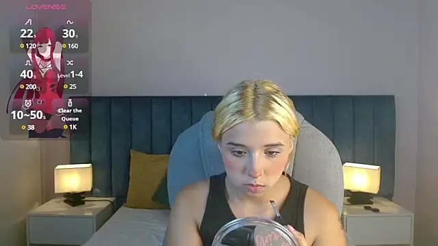 Snapshot of april_bunnyy chatting on 01/14/25, 09:41 april bunnyy online show from 01/14/25, 09:41
