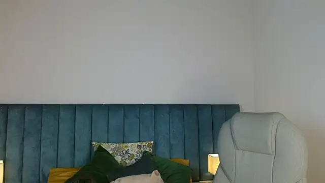 Snapshot of april_bunnyy chatting on 03/19/25, 01:43 april bunnyy online show from 03/19/25, 01:43