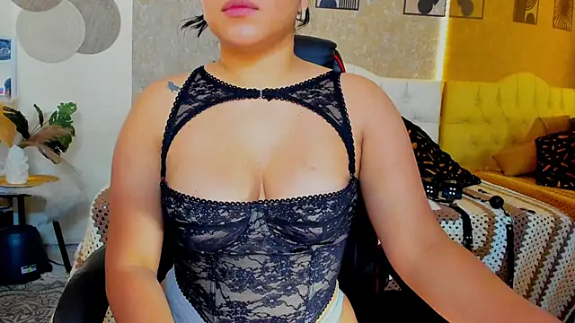 AmorMia online show from 11/10/25, 07:57