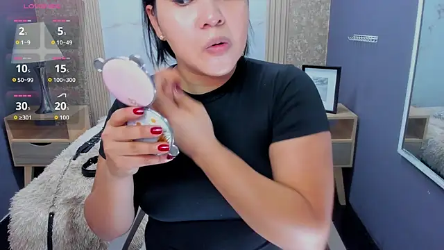 AmorMia online show from 11/19/25, 07:58