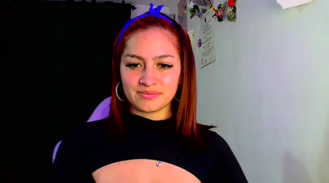 Snapshot of lucycherry__ chatting on 02/05/25, 04:16 lucycherry online show from 02/05/25, 04:16