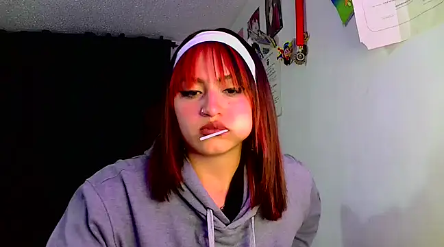Snapshot of lucycherry__ chatting on 02/07/25, 03:55 lucycherry online show from 02/07/25, 03:55