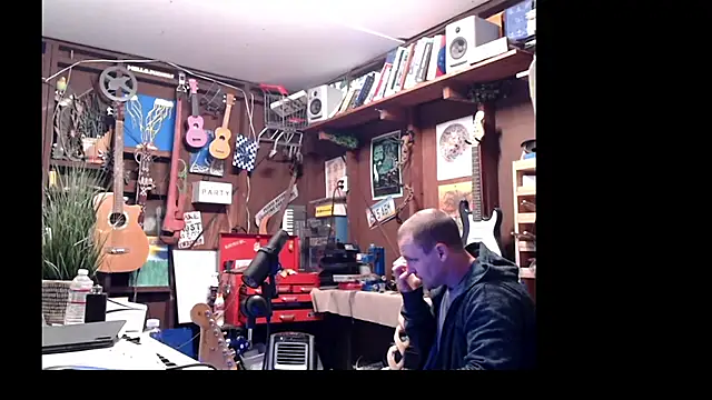 itsjameswebbscope online show from 03/05/25, 04:35