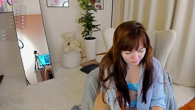 VanessaSmuth online show from 11/12/25, 02:45