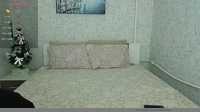 Snapshot of KisssAmmeli chatting on 12/26/24, 09:01 KisssAmmeli online show from 12/26/24, 09:01