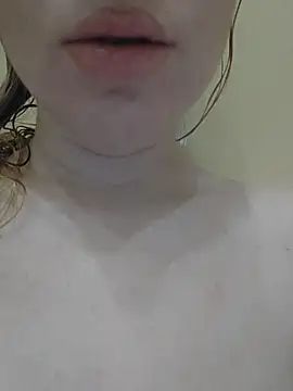 Snapshot of Linda_999 chatting on 01/23/25, 01:45 Linda 999 online show from 01/23/25, 01:45