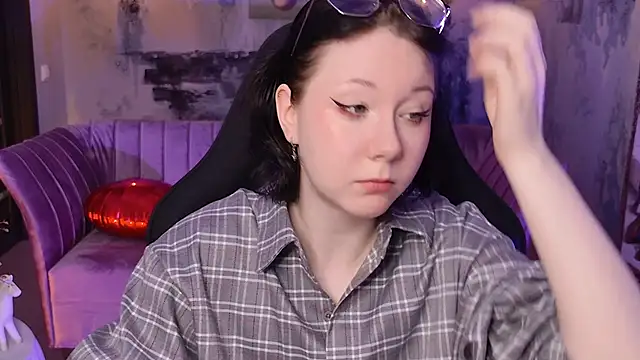 NancyMartinez online show from 10/17/25, 09:12