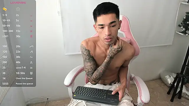 Damon  333 online show from 12/24/24, 06:06