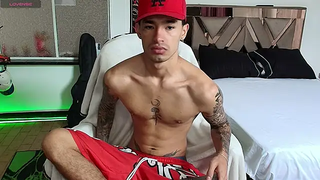 Damon  333 online show from 10/30/25, 04:41