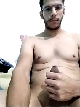 Snapshot of G0stragos chatting on 01/11/25, 01:32 G0stragos online show from 01/11/25, 01:32