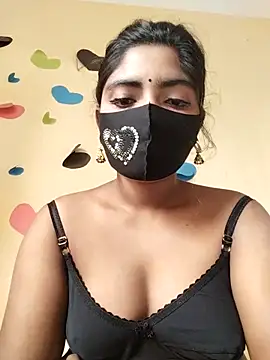 Snapshot of Lina-Rose chatting on 03/01/25, 02:37 Lina-Rose online show from 03/01/25, 02:37