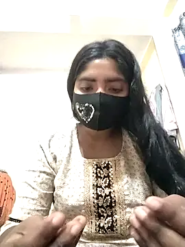 Snapshot of Lina-Rose chatting on 03/02/25, 02:54 Lina-Rose online show from 03/02/25, 02:54