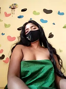 Snapshot of Lina-Rose chatting on 03/10/25, 04:49 Lina-Rose online show from 03/10/25, 04:49