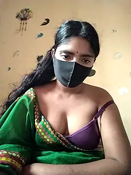 Snapshot of Lina-Rose chatting on 09/21/25, 01:51 Lina-Rose online show from 09/21/25, 01:51