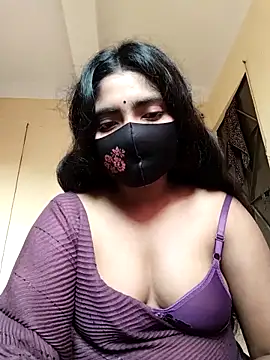 Snapshot of Lina-Rose chatting on 10/12/25, 01:26 Lina-Rose online show from 10/12/25, 01:26