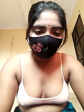 Snapshot of Lina-Rose chatting on 11/11/25, 02:55 Lina-Rose online show from 11/11/25, 02:55