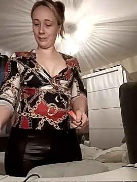 Snapshot of Teagan_B chatting on 01/06/25, 09:52 Teagan B online show from 01/06/25, 09:52