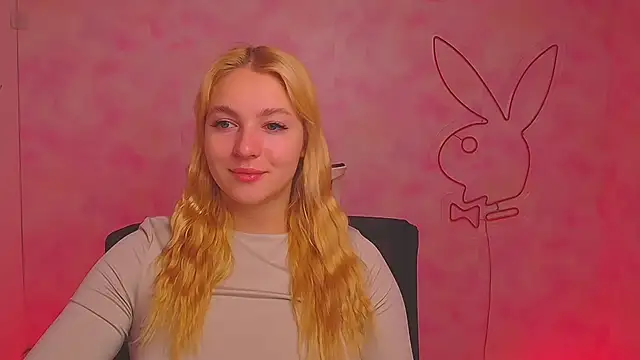 Snapshot of Milka_kiss_ chatting on 12/10/24, 07:05 Milka kiss online show from 12/10/24, 07:05