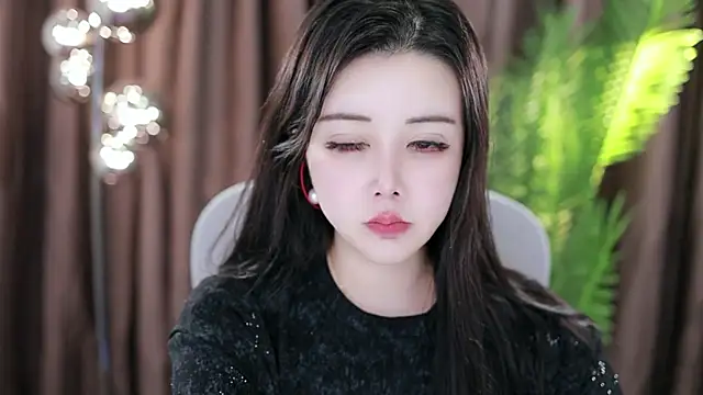 Qiaoqiao  online show from 01/21/25, 02:15