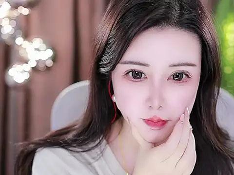 Qiaoqiao  online show from 02/15/25, 01:16