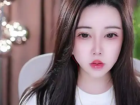 Qiaoqiao  online show from 02/17/25, 10:07