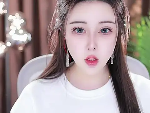 Qiaoqiao  online show from 03/03/25, 04:14