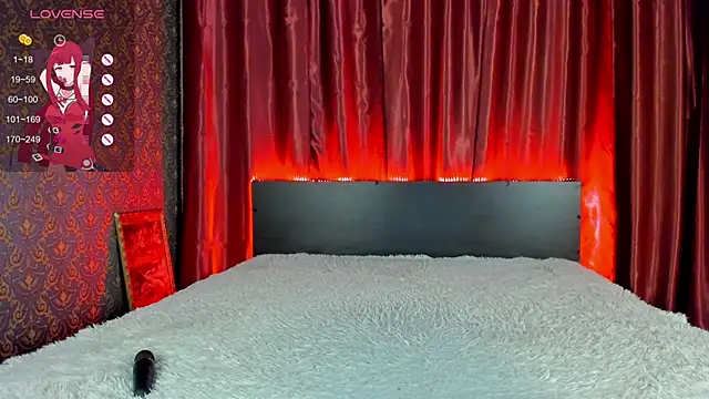 Snapshot of Witch_Lady chatting on 12/12/24, 07:30 Witch Lady online show from 12/12/24, 07:30