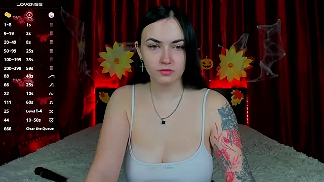 Snapshot of Witch_Lady chatting on 11/03/25, 07:20 Witch Lady online show from 11/03/25, 07:20