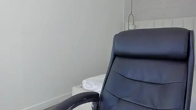 Snapshot of kosmic_Angel chatting on 01/20/25, 04:45 kosmic Angel online show from 01/20/25, 04:45