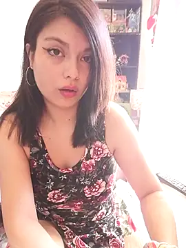 mia  katt online show from 02/04/25, 06:49