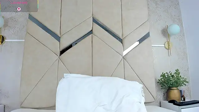 LilitRobins online show from 10/11/25, 09:46