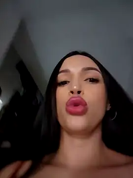 Naty Santos online show from 01/22/25, 10:26