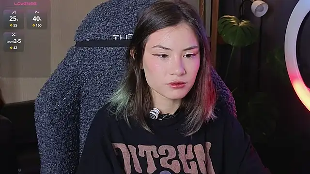 Snapshot of alicekiit chatting on 11/03/25, 10:32 alicekiit online show from 11/03/25, 10:32