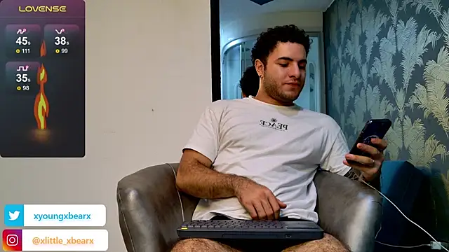 xlittle xbearx online show from 02/10/25, 10:09