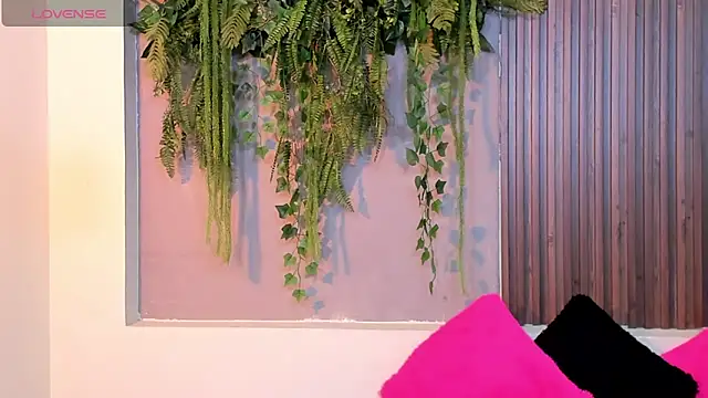 Snapshot of AmyBarton02 chatting on 09/29/25, 04:01 AmyBarton02 online show from 09/29/25, 04:01