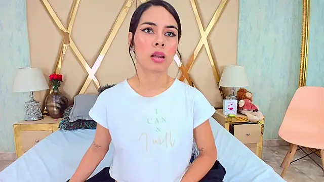 NicoleEsposito online show from 02/13/25, 09:20