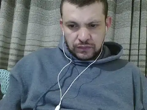 Snapshot of camiloking1720 chatting on 01/31/25, 06:46 camiloking1720 online show from 01/31/25, 06:46