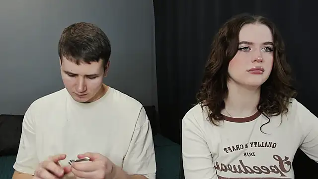 Snapshot of Pinku_kitsune chatting on 02/23/25, 02:40 Pinku kitsune online show from 02/23/25, 02:40