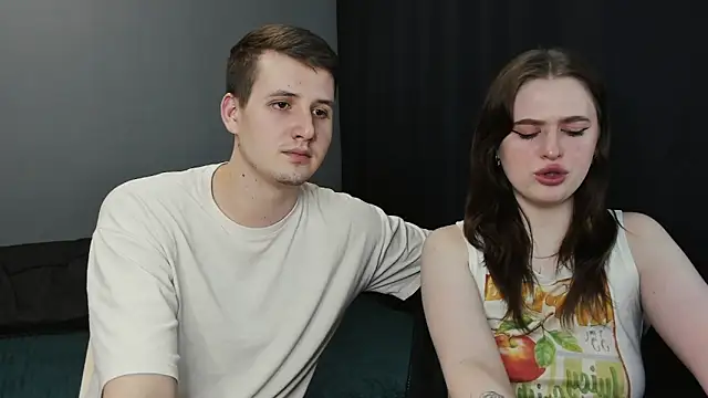 Snapshot of Pinku_kitsune chatting on 03/09/25, 05:28 Pinku kitsune online show from 03/09/25, 05:28