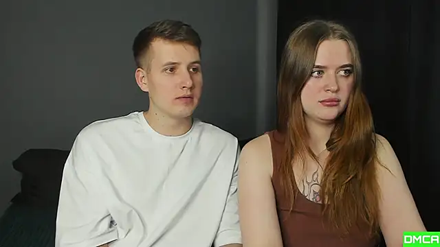 Snapshot of Pinku_kitsune chatting on 11/13/25, 07:29 Pinku kitsune online show from 11/13/25, 07:29