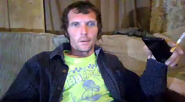 Snapshot of luke_thighwalker2469 chatting on 12/20/24, 05:57 luke thighwalker2469 online show from 12/20/24, 05:57