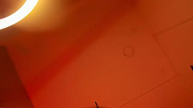 ALICEPOIXXXON online show from 10/15/25, 11:16