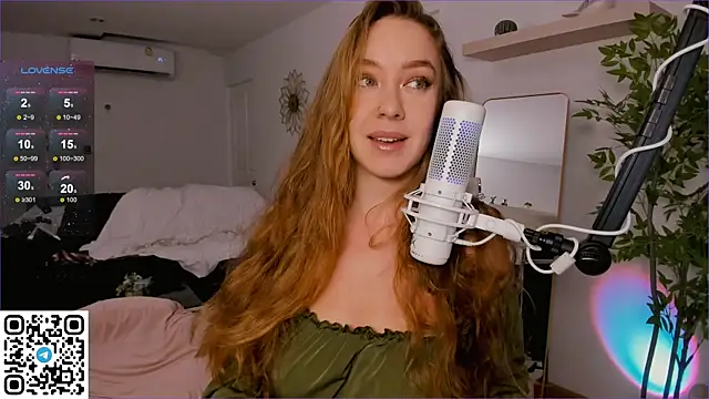 Snapshot of AngelPaull chatting on 09/23/25, 09:18 AngelPaull online show from 09/23/25, 09:18