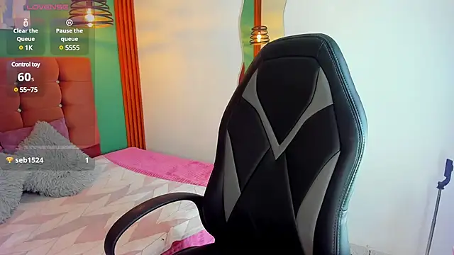 IamAlana  online show from 02/11/25, 06:08