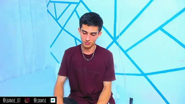 liam scott77 online show from 10/08/25, 07:55