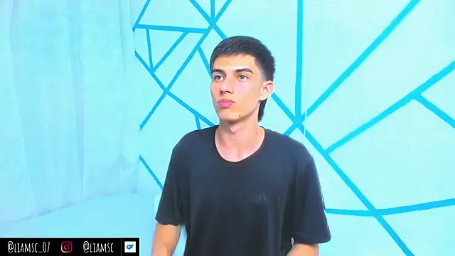 liam scott77 online show from 10/30/25, 09:48