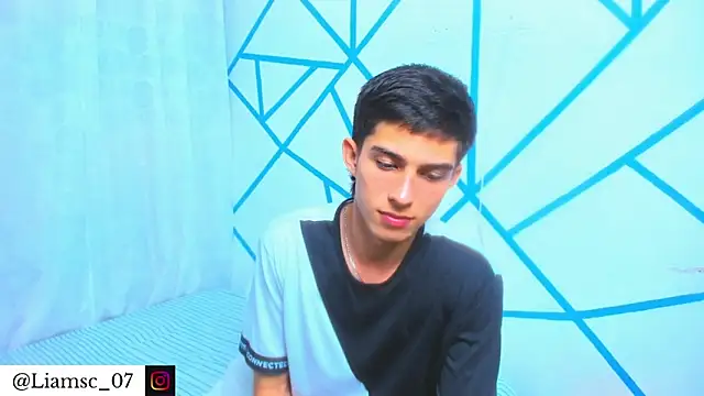 liam scott77 online show from 11/14/25, 01:37