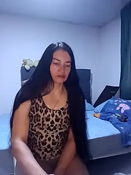 renata hot1 online show from 11/21/25, 11:03